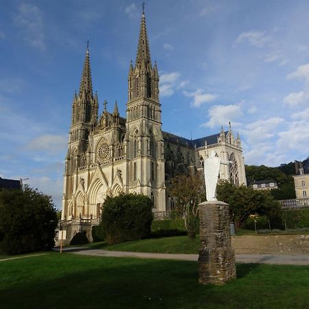 Le Bourgis Bed & Breakfast La Chapelle-Montligeon ภายนอก รูปภาพ