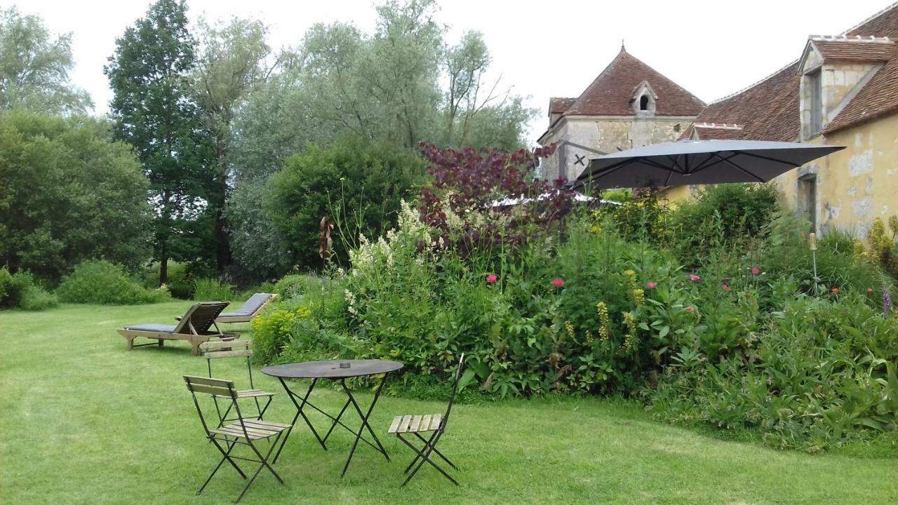 Le Bourgis Bed & Breakfast La Chapelle-Montligeon ภายนอก รูปภาพ
